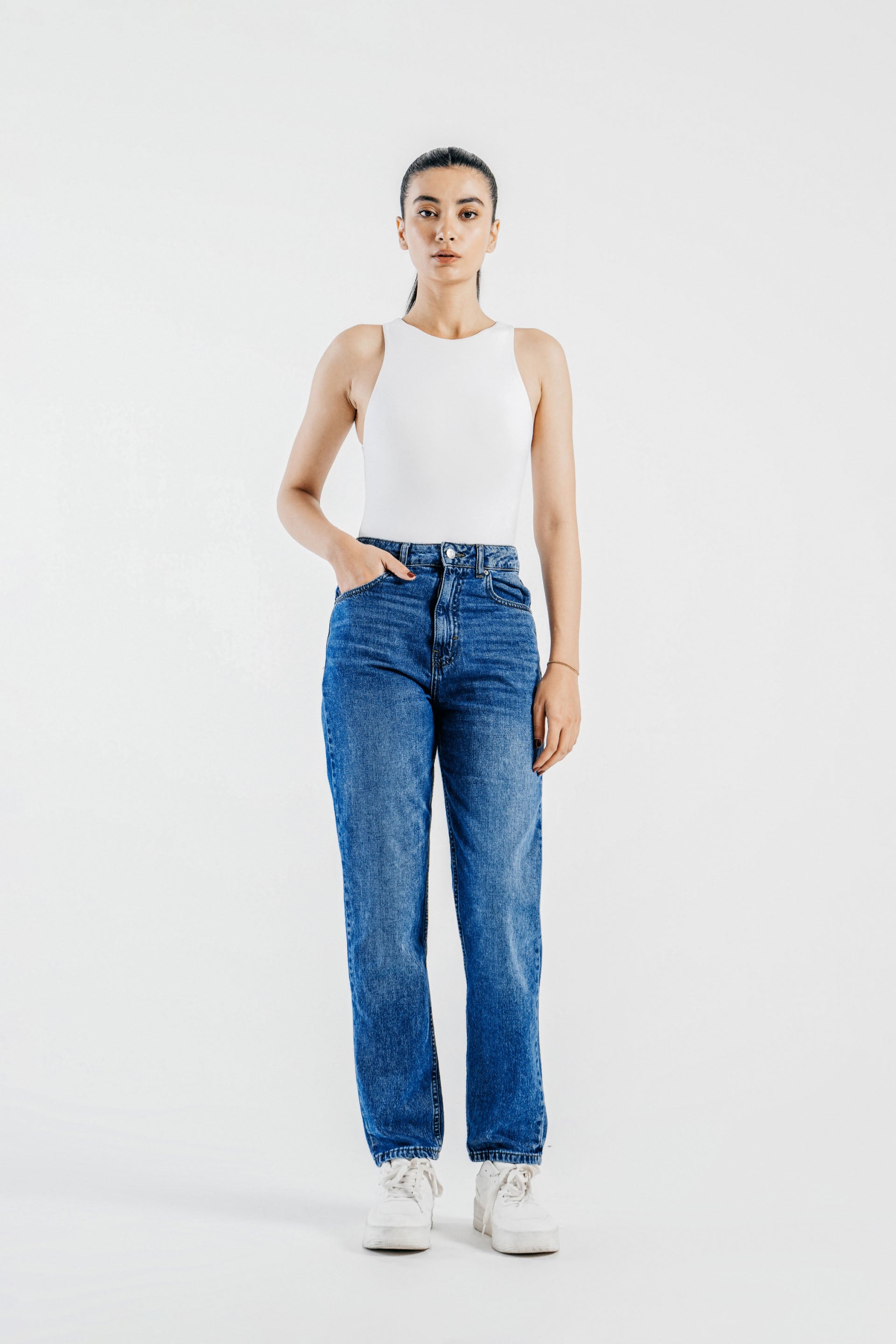 Basic Mom Fit Jeans