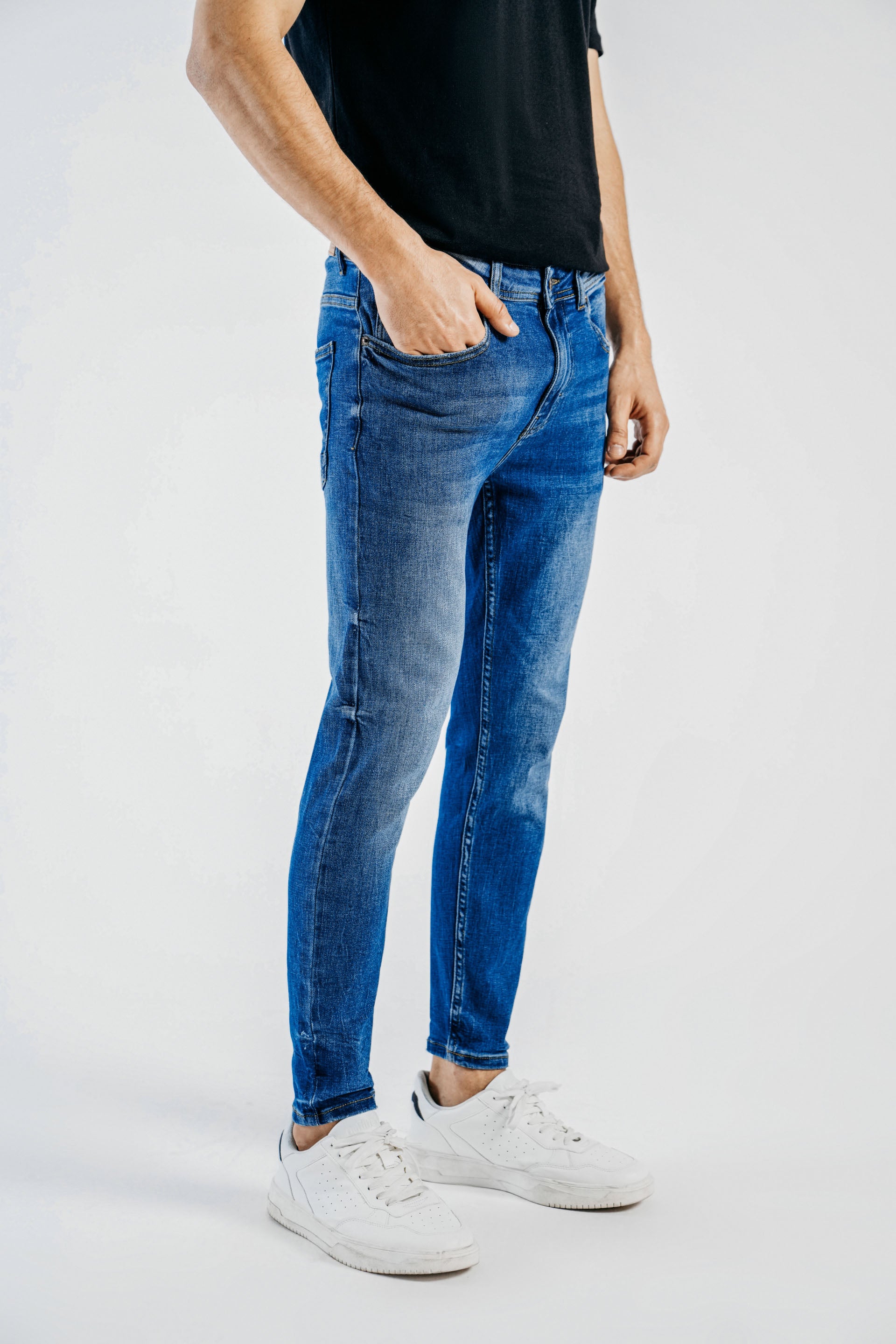 Slim Cropped Jeans