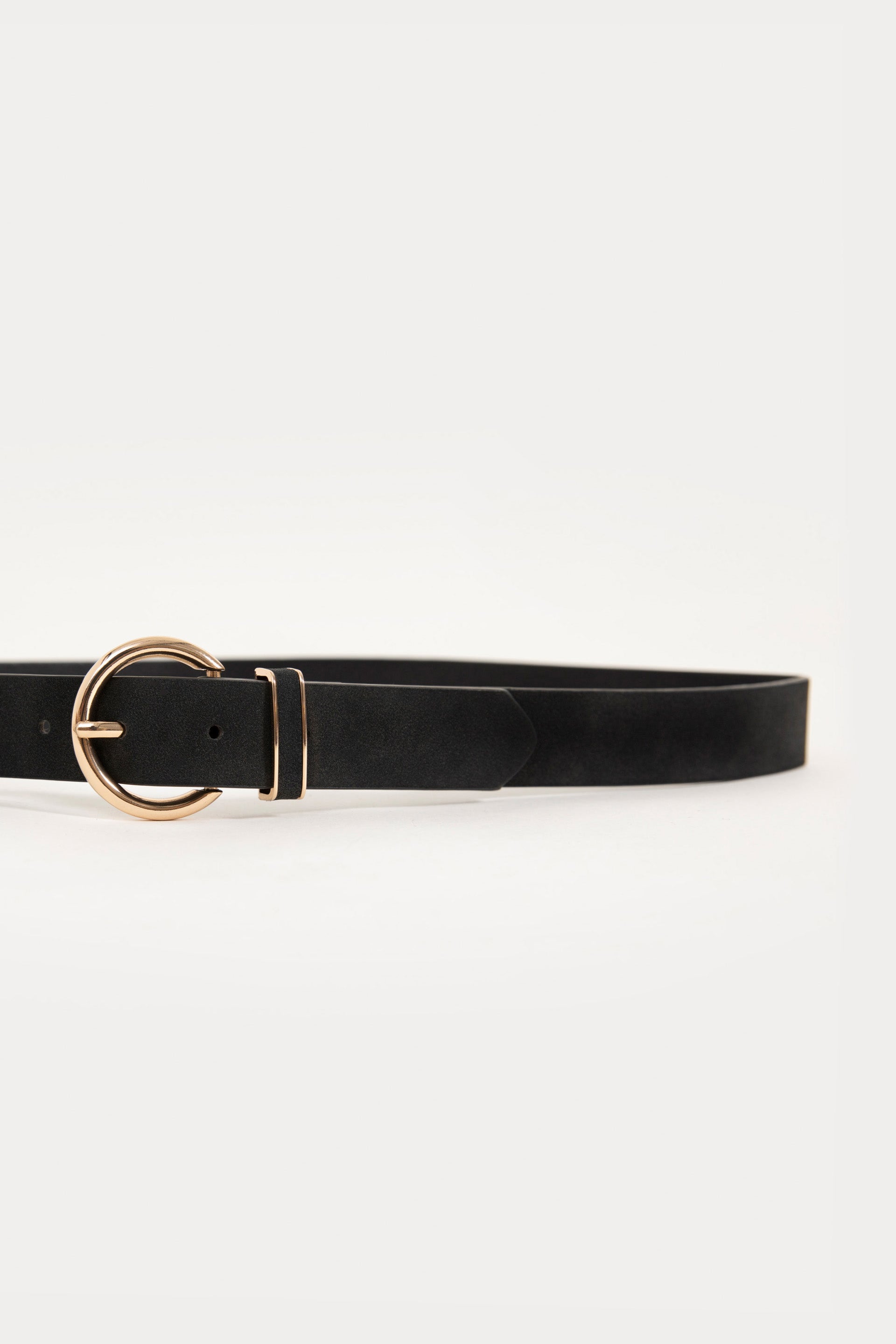 round buckle faux leather belt