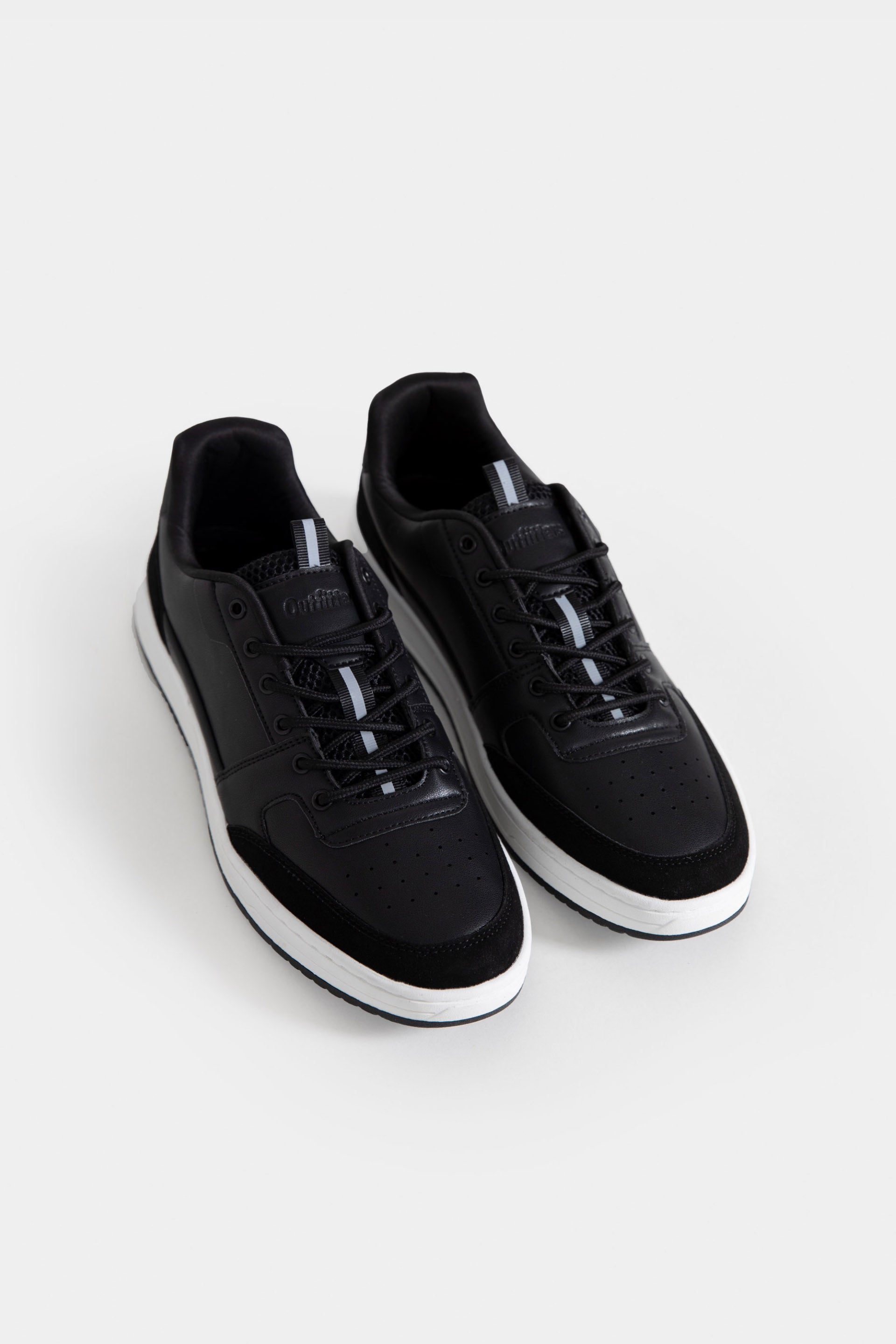 low top sneakers – Outfitters