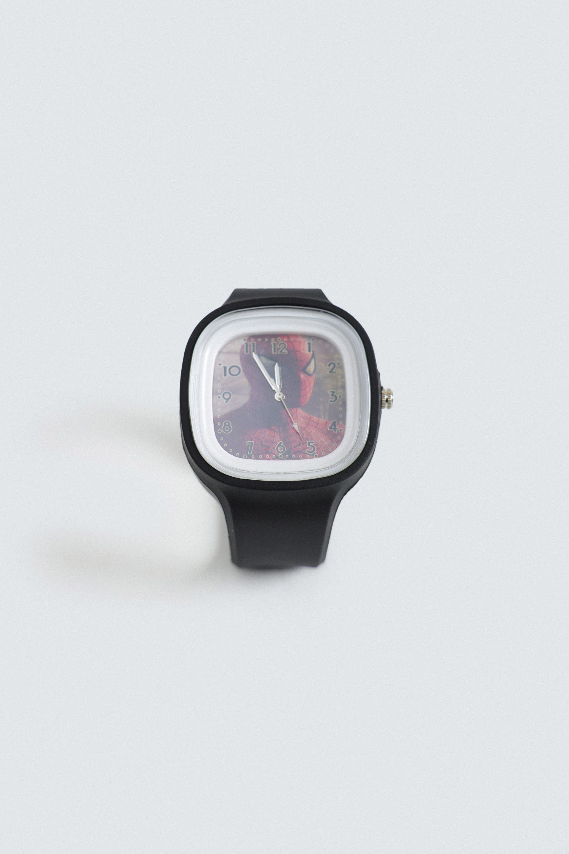 Analog Watch With Silicone Straps