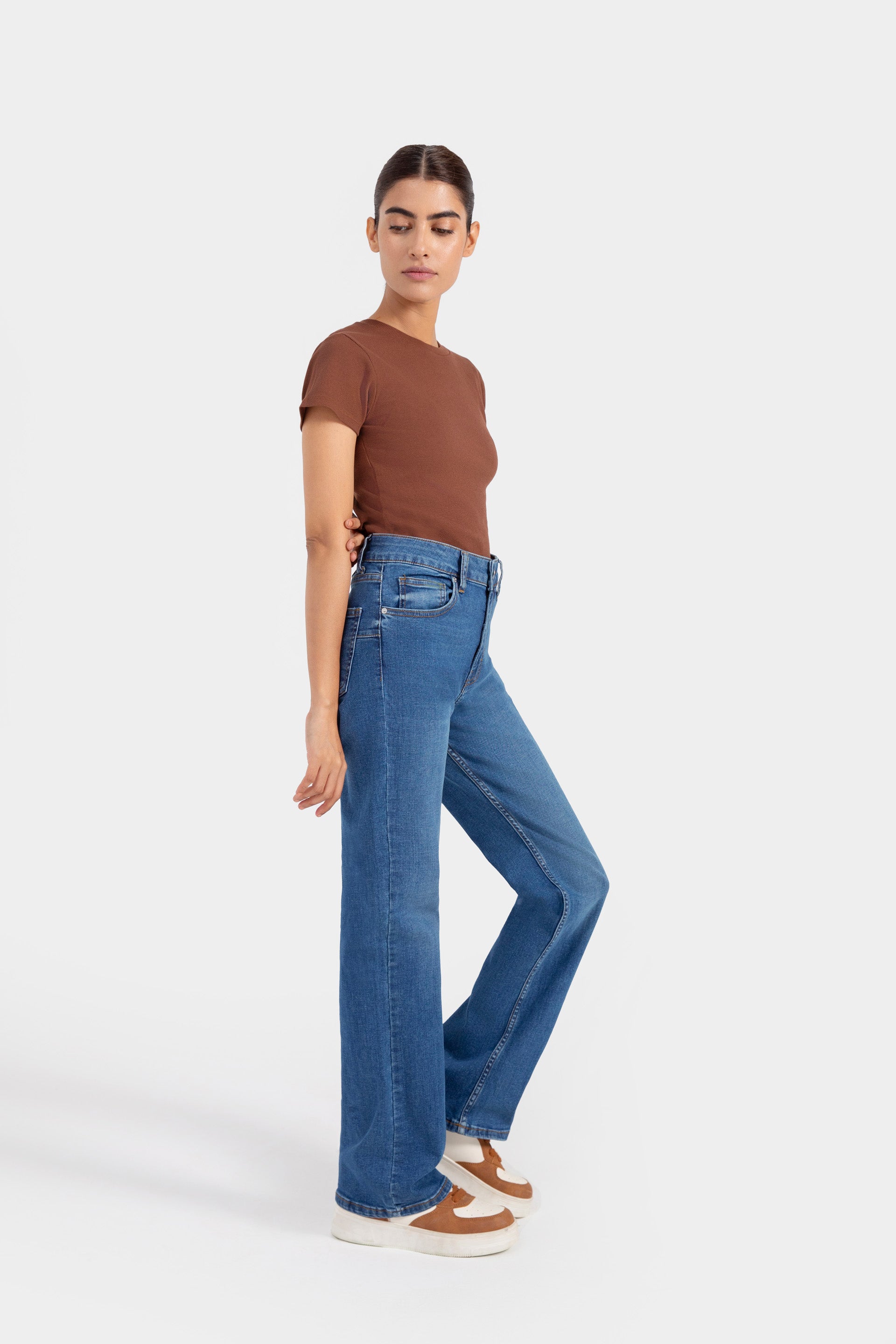 Low-Rise Bootcut Jeans – Outfitters