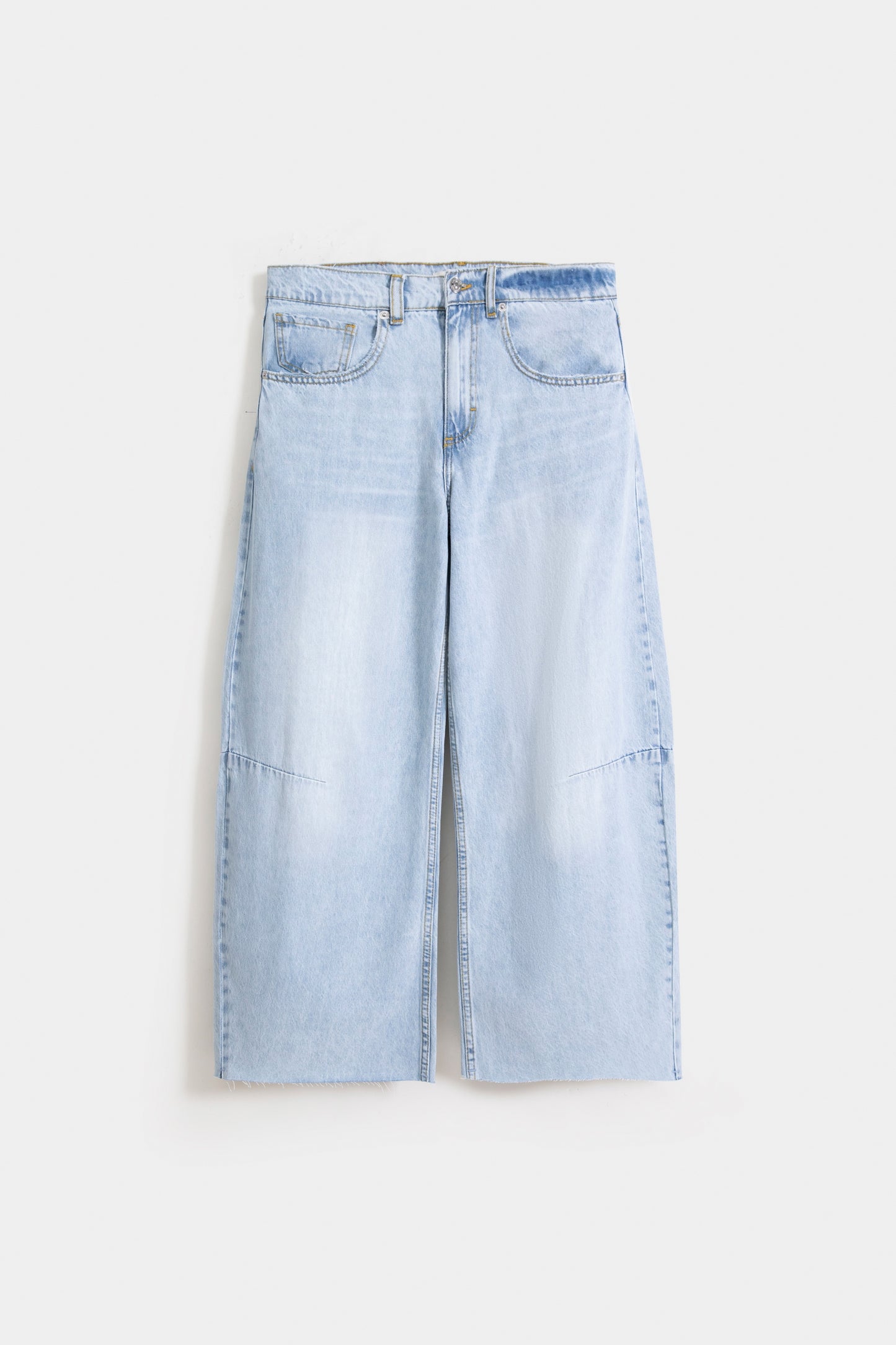 Pleated Balloon Jeans