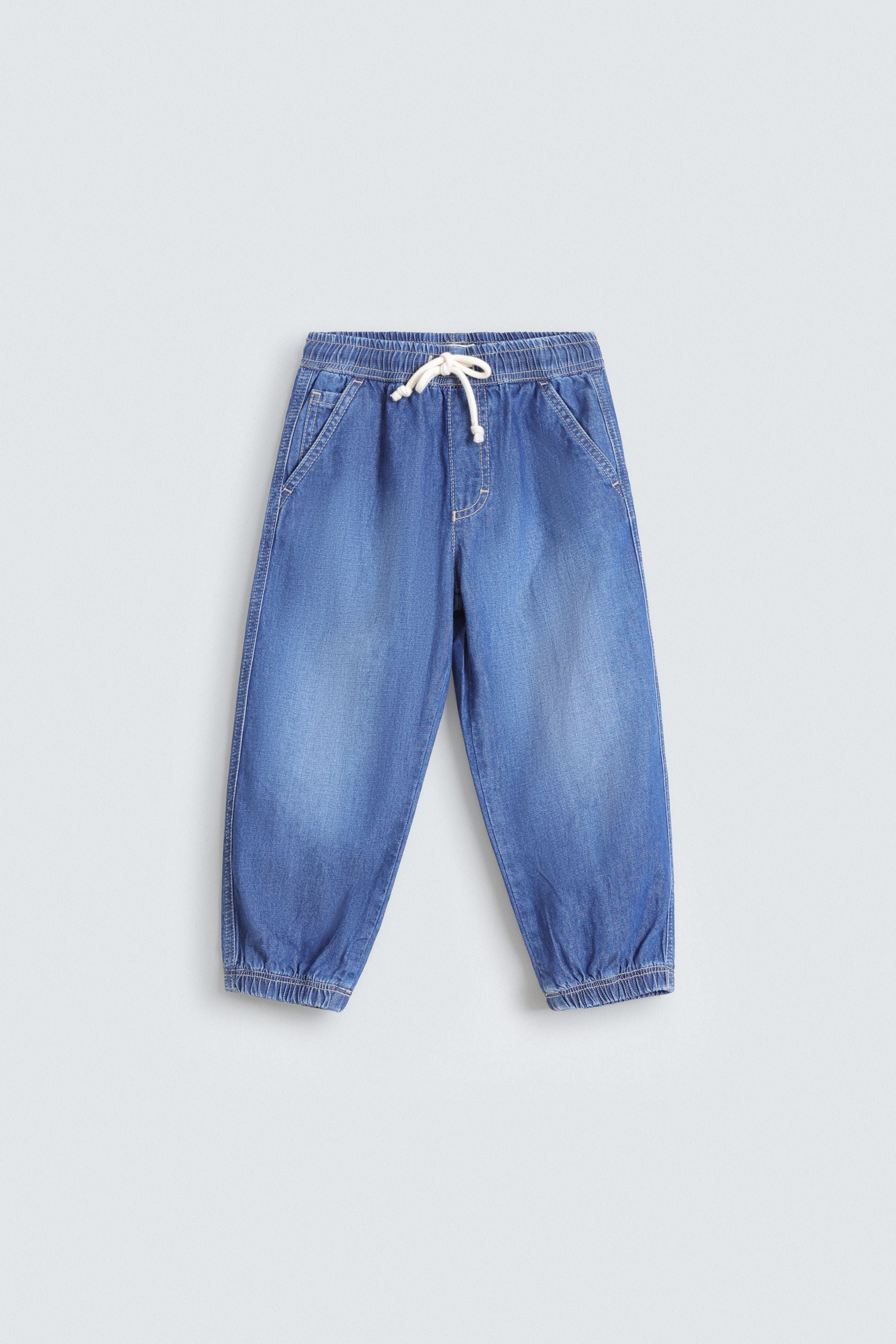 Relaxed Fit Jogger Jeans
