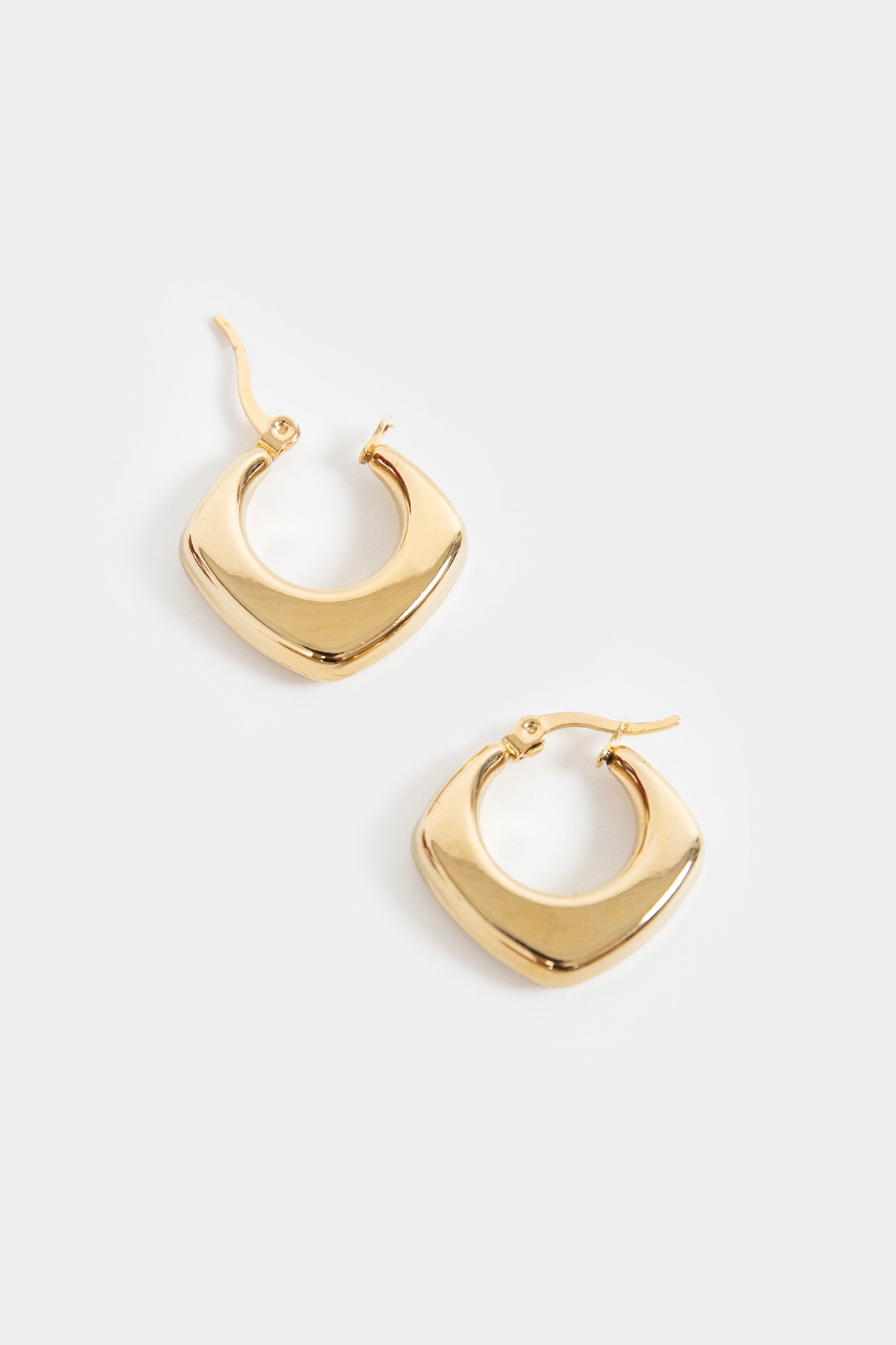 Kare Hoop Earrings