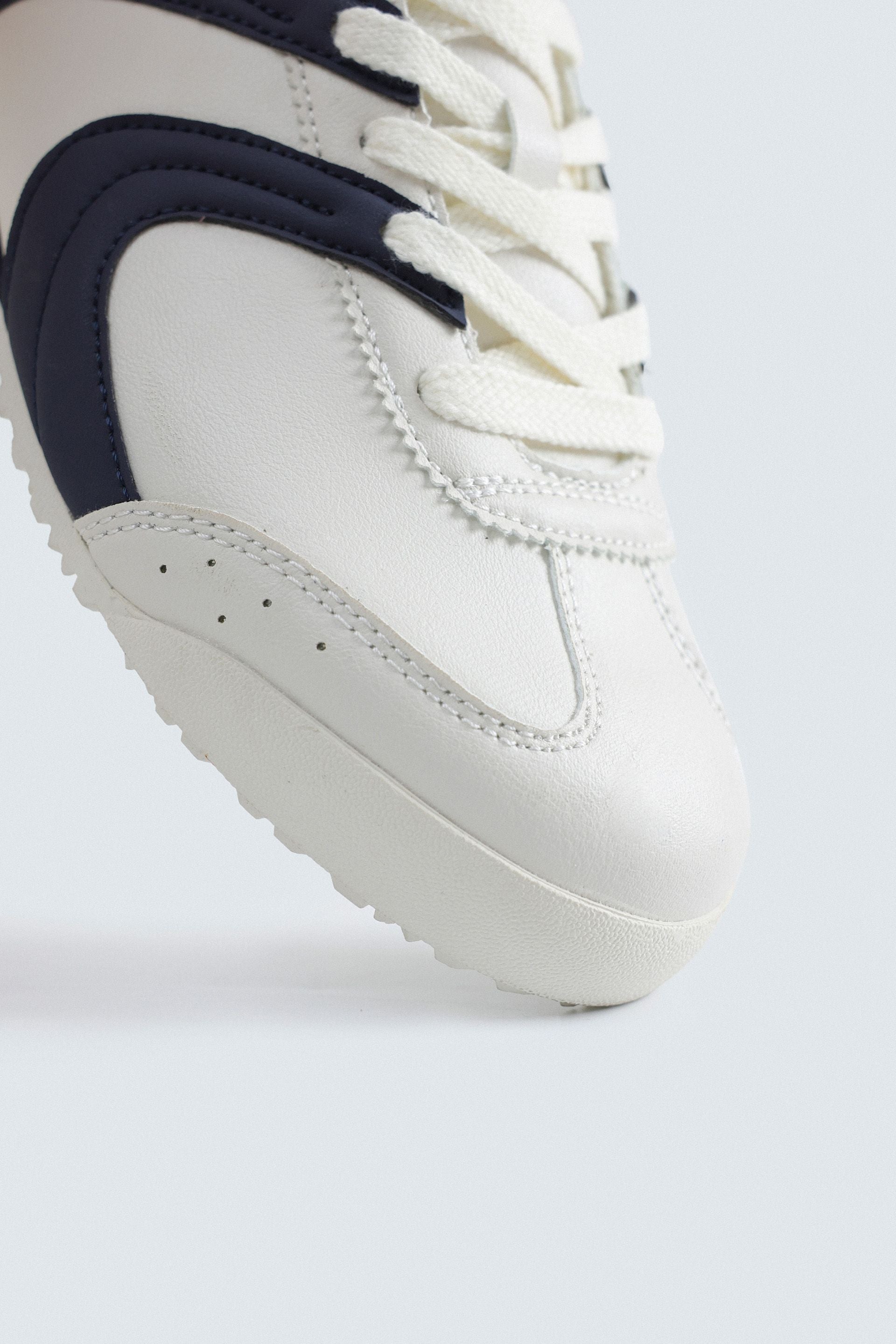 Multi Piece Contrast Trainers