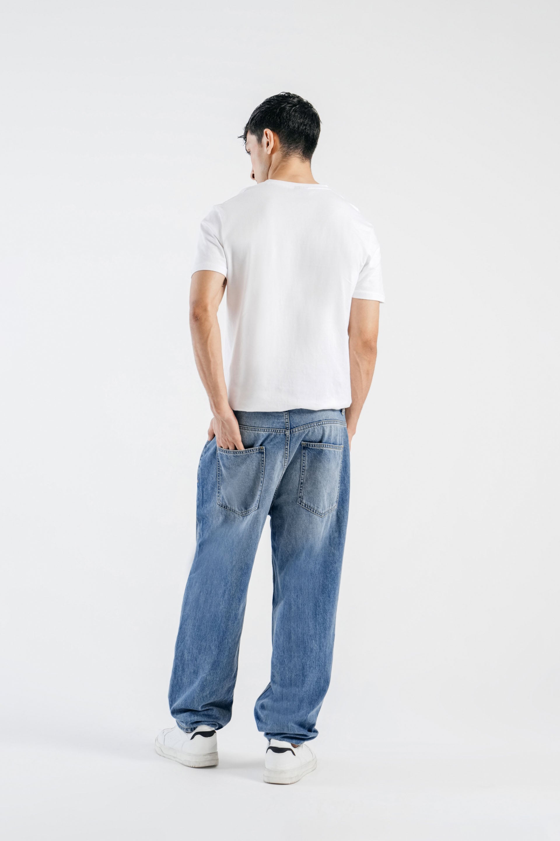 wide baggy jeans