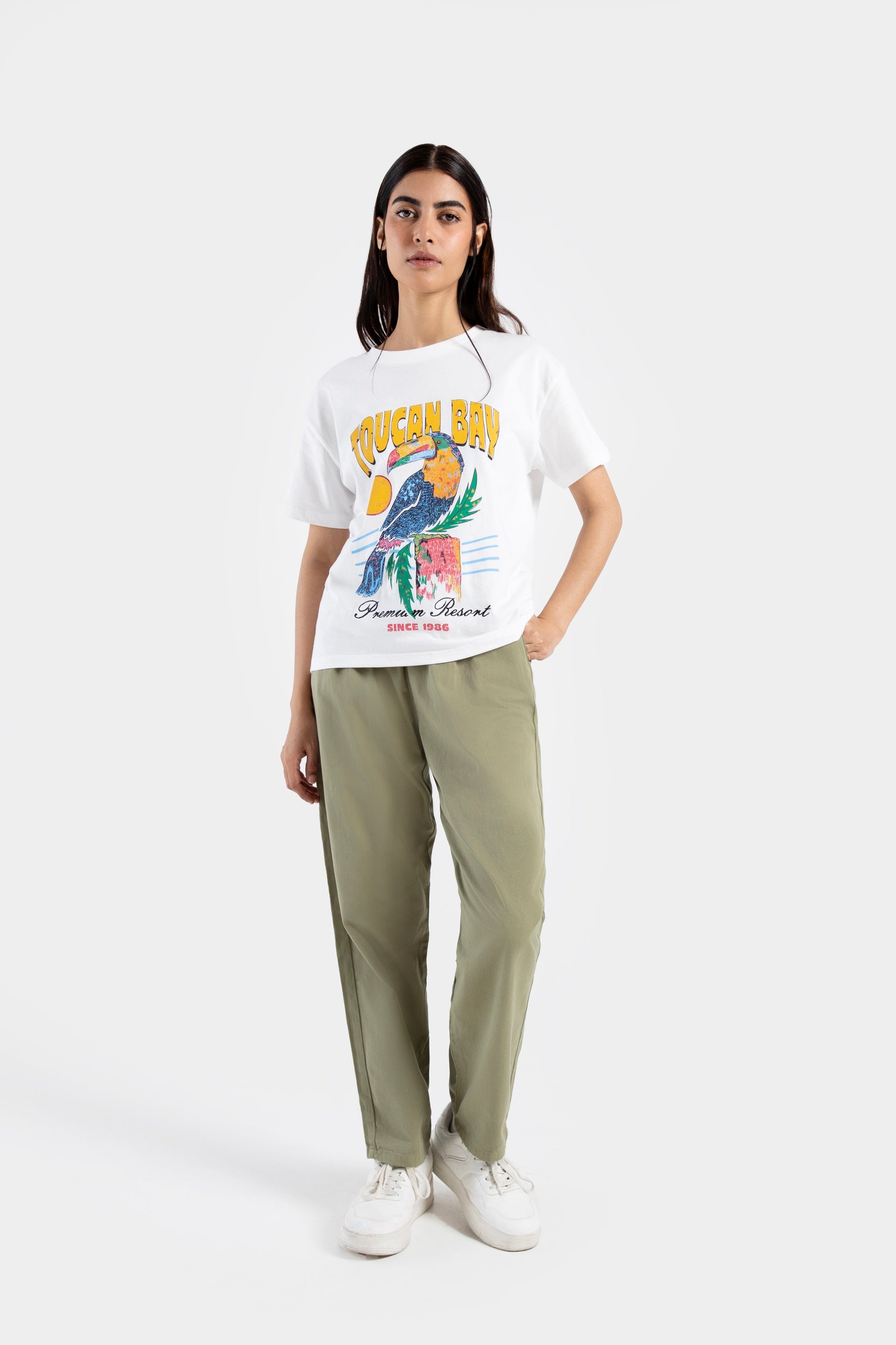 Tropical Graphic T-Shirt – Outfitters