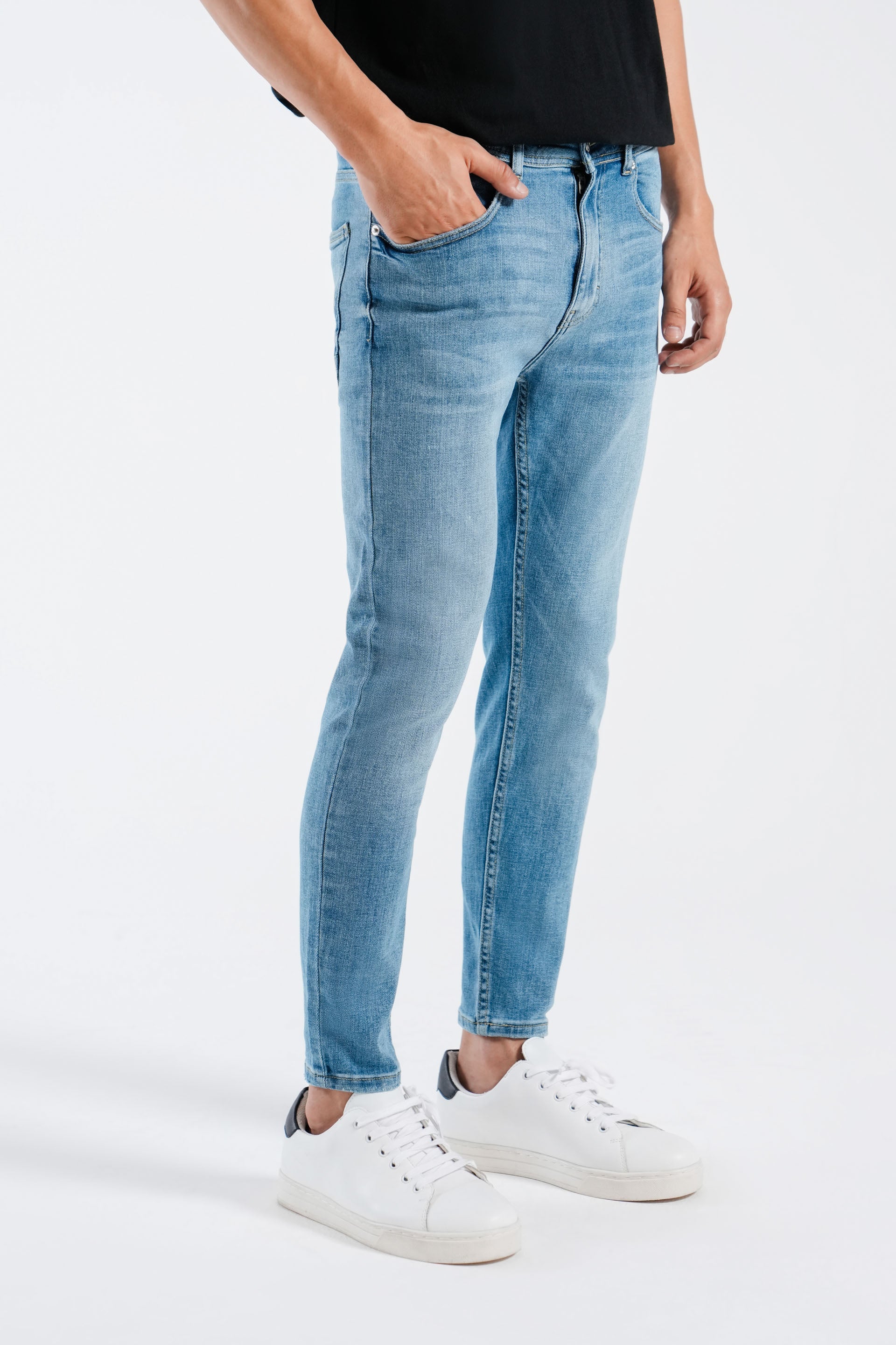 Slim Cropped Jeans