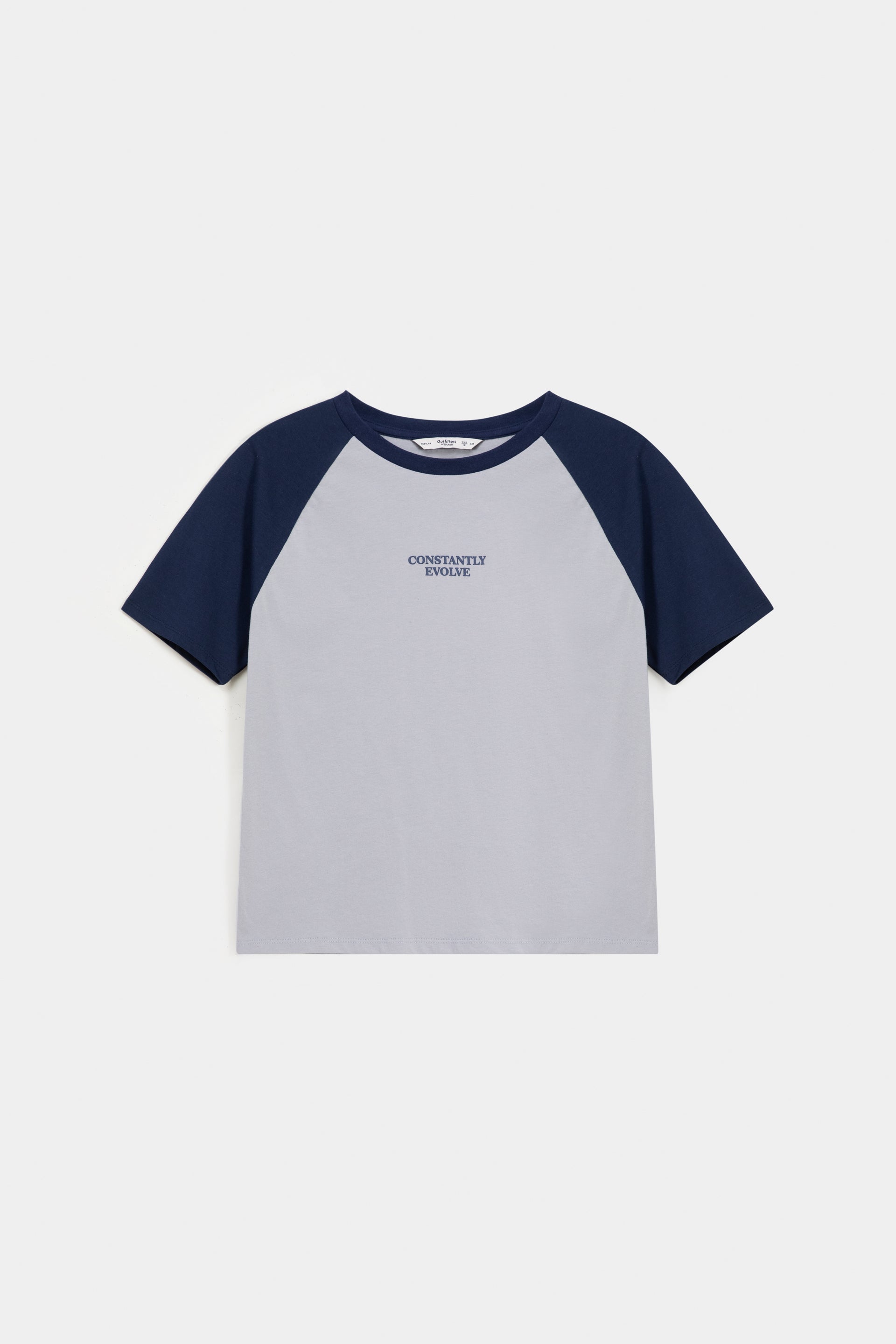 Contrast Color Raglan T-shirt – Outfitters