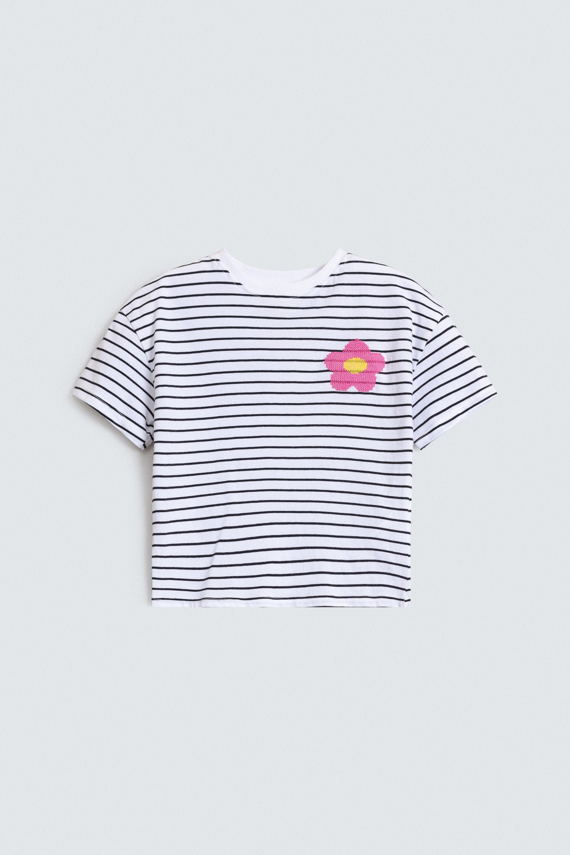 Cropped Stripped T-Shirt With Crochet Detail