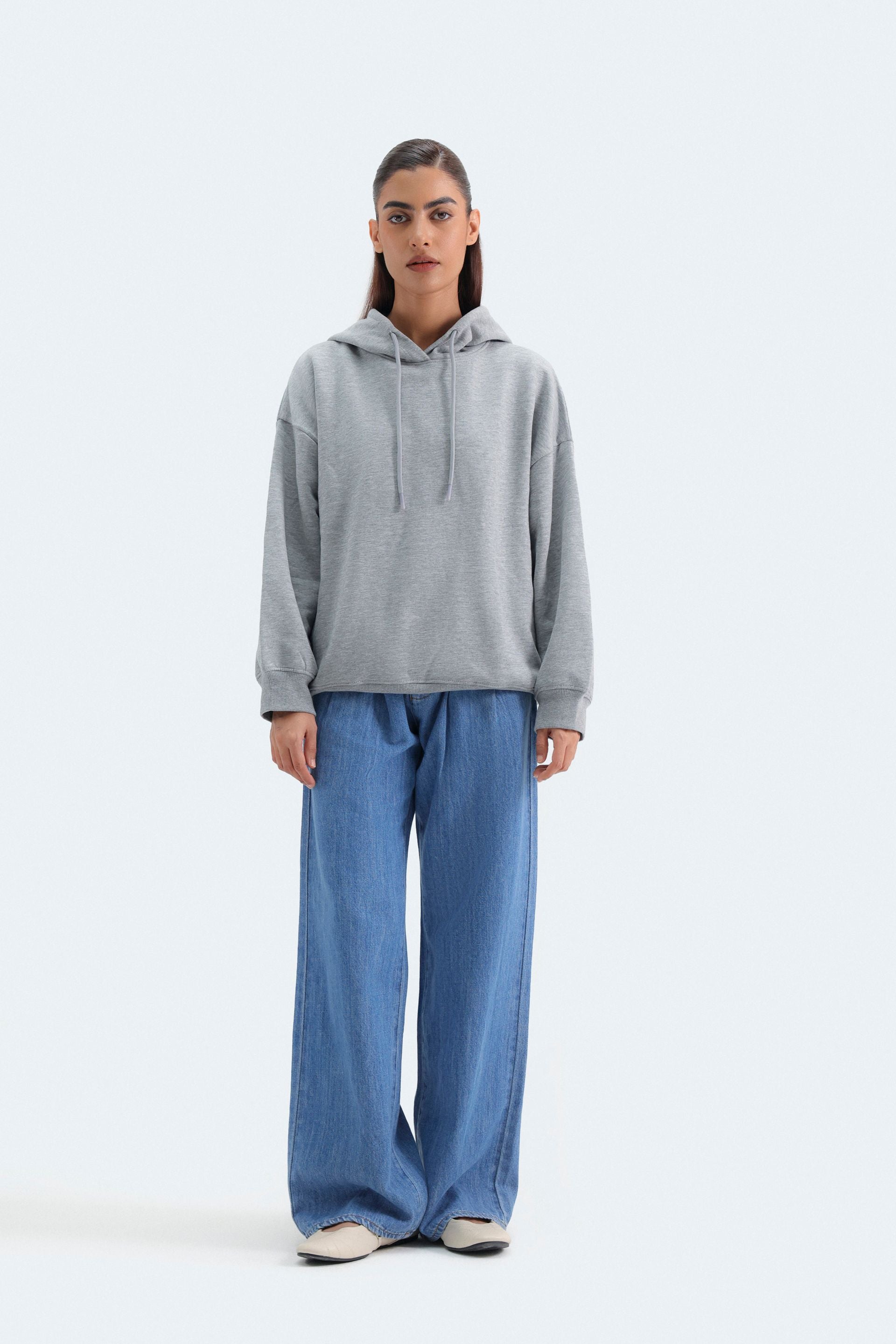 Wide Leg Pleated Jeans