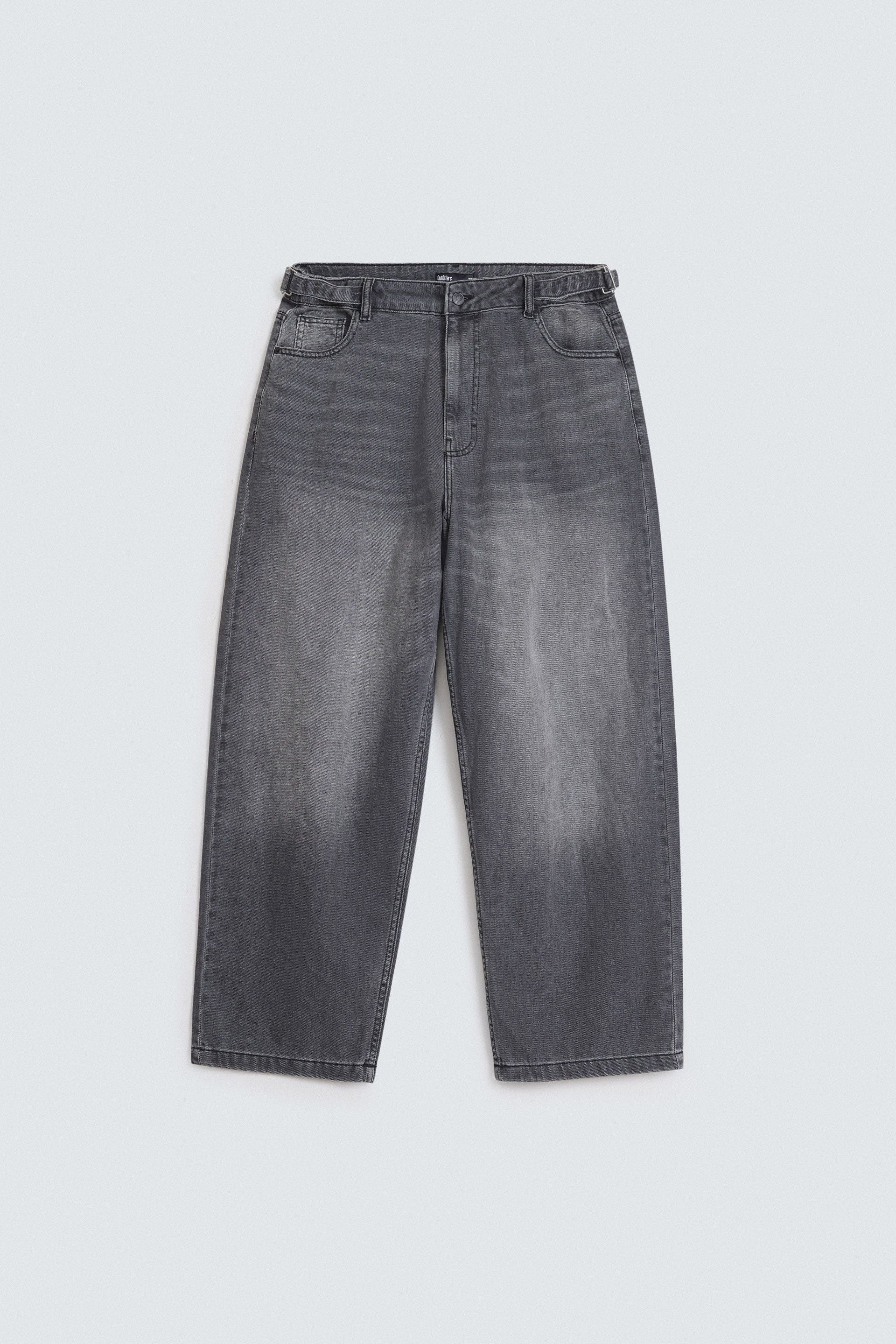Skater Fit Jeans