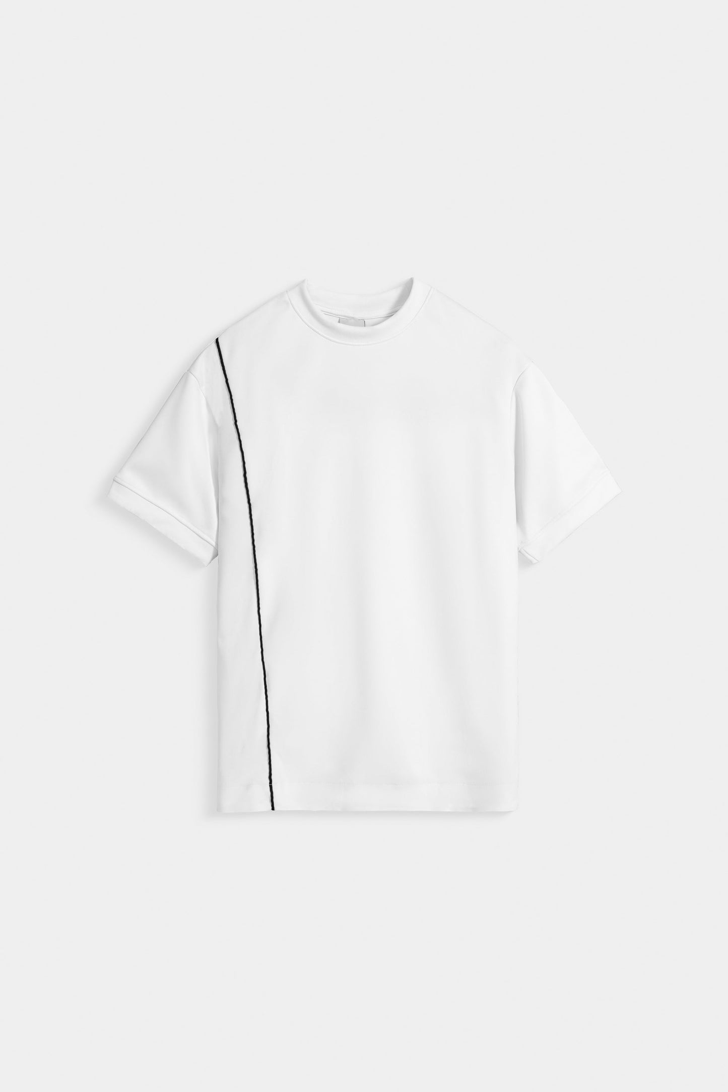 solid t-shirt with pipping detail