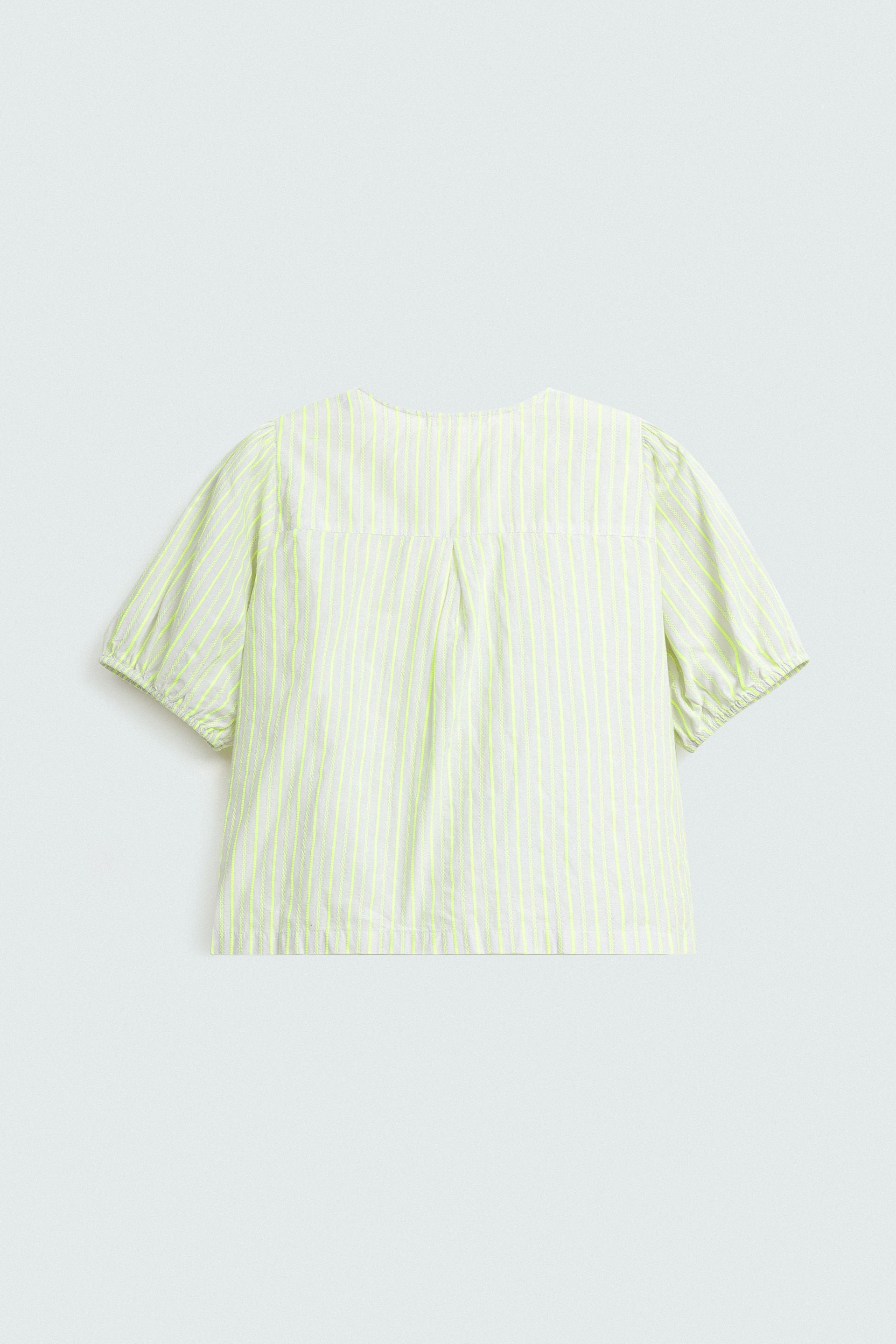 Parrot Green Fluorescent