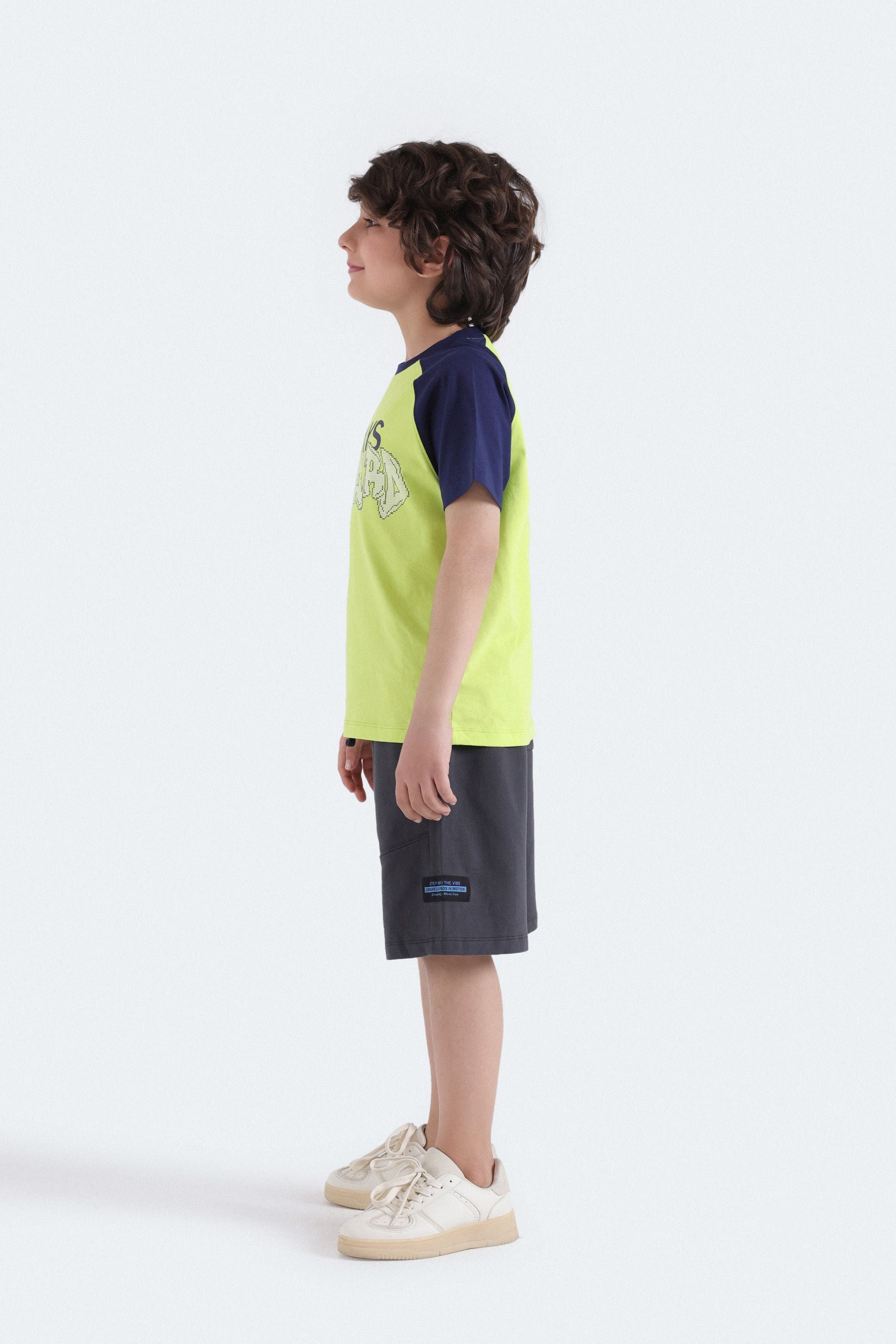 Parrot Green Fluorescent
