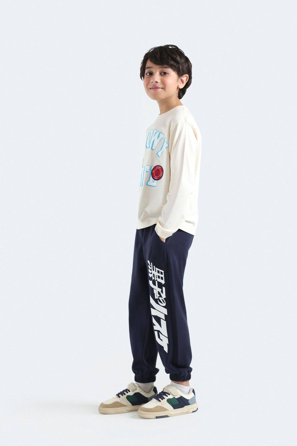 Off White